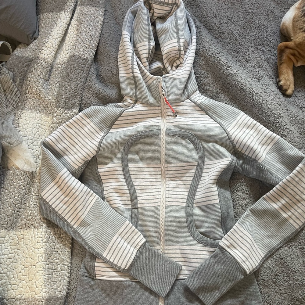 lululemon jacket